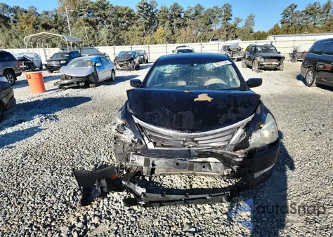 2015 Nissan Altima 2.5 z USA, uszkodzony, nr VIN 1N4AL3AP6FC410291